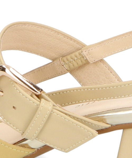 ORiental TRaffic(オリエンタルトラフィック)の「変形ヒールバックストラップパンプス 41101(パンプス・レディース・グリーン/ブラック/イエロー/ベージュ・33/34/35/36/37/38/39/40/41/42/43)」の8枚目の写真