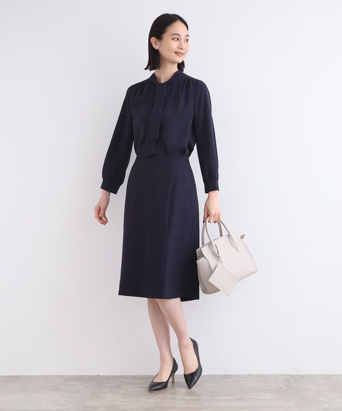 INDIVI（インディヴィ）の「◆【洗える／UVケア／トリアセテート混】ボウタイブラウス（シャツ/ブラウス・レディース・オフホワイト/ピンク/ネイビー/ナチュラル・03/19/15 /40/05/12/36/38/13）」の9枚目の写真