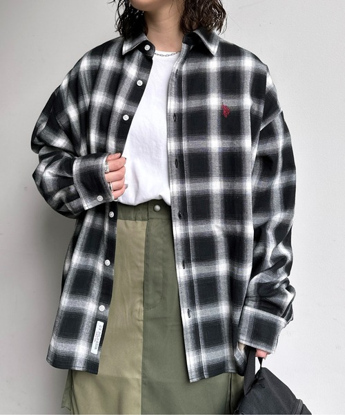 U.S. POLO ASSN.（ユーエスポロアッスン）の「アソート長袖シャツ（シャツ/ブラウス・メンズ・ベージュ/ブラック/ネイビー/ホワイト/ホワイト系その他/ブルー系その他/ブラック系その他/ブルー・LARGE/MEDIUM）」の2枚目の写真