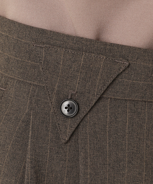 417 EDIFICE（フォーワンセブンエディフィス）の「ストライプトロ 2タック イージーパンツ（スラックス・メンズ・ブラック/ブラウン・SMALL/MEDIUM/LARGE）」の10枚目の写真