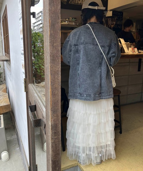 AS KNOW AS plus（アズノゥアズプラス）の「◎ノーカラービッグシルエットデニムジャケット（デニムジャケット・レディース・ブラック系/ブルー系・FREE）」の21枚目の写真