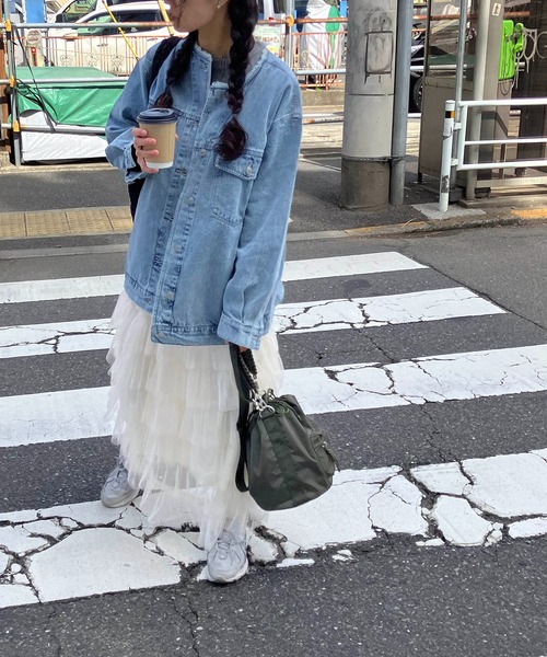 AS KNOW AS plus（アズノゥアズプラス）の「◎ノーカラービッグシルエットデニムジャケット（デニムジャケット・レディース・ブラック系/ブルー系・FREE）」の11枚目の写真