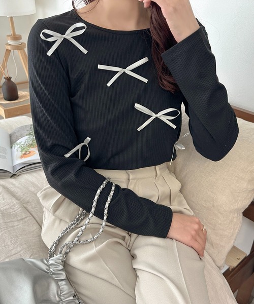 apres jour clair(アプレジュールクレア)の「【apres jour clair】リボンデザイントップス【ZOZOTOWN限定アイテム】(Tシャツ/カットソー・レディース・ブラック/グレー/オフホワイト・フリー/X-LARGE)」の3枚目の写真