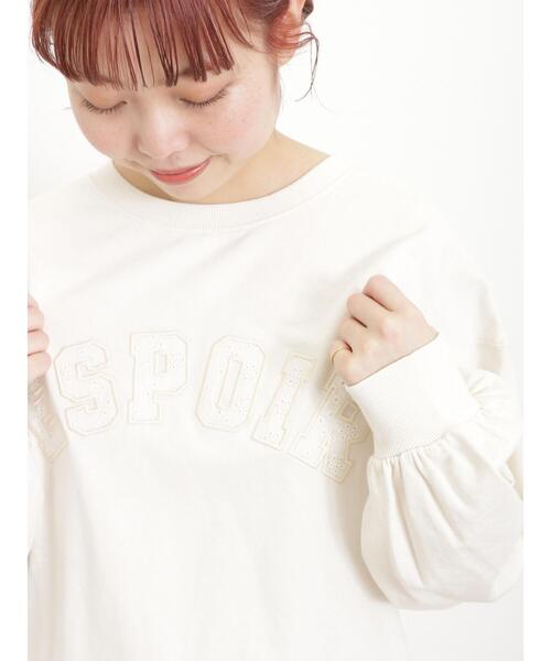 Samansa Mos2（サマンサ モスモス）の「インレイ裏毛レースロゴスウェット（Tシャツ/カットソー・レディース・チャコールグレー/イエロー/ラベンダー/キナリ・F）」の2枚目の写真