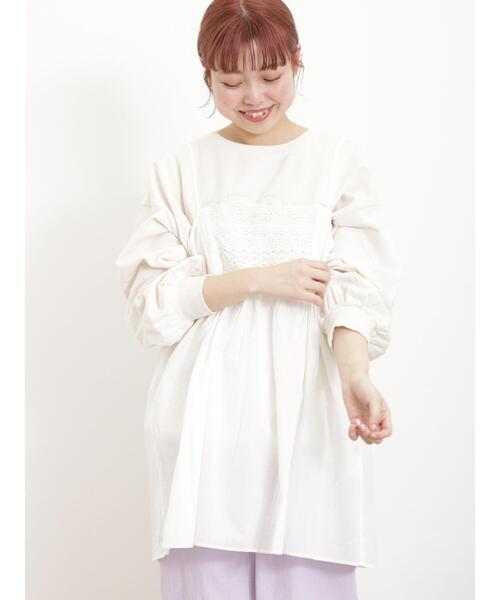 Samansa Mos2（サマンサ モスモス）の「インレイ裏毛レースロゴスウェット（Tシャツ/カットソー・レディース・チャコールグレー/イエロー/ラベンダー/キナリ・F）」の9枚目の写真