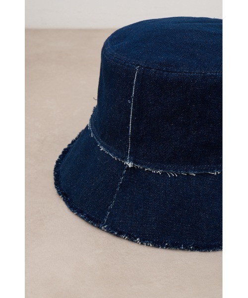 AZUL by moussy（アズールバイマウジー）の「フリンジデニムバケットハット（ハット・レディース・ブラック/ブルー・FREE）」の9枚目の写真