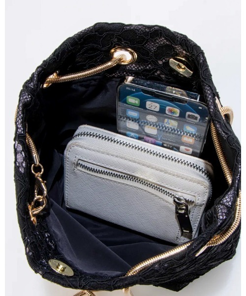 &Robu.（アンドロブ）の「レース刺繍2WAYバッグ オケージョン 結婚式 顔合わせ お呼ばれ（ショルダーバッグ・レディース・ブラック/ベージュ/ダークグリーン/ブラウン・FREE）」の6枚目の写真