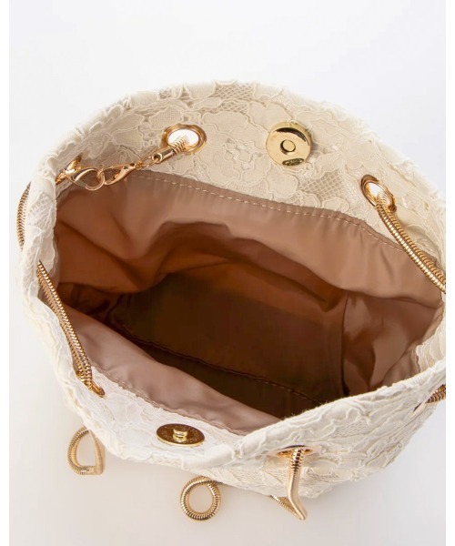 &Robu.（アンドロブ）の「レース刺繍2WAYバッグ オケージョン 結婚式 顔合わせ お呼ばれ（ショルダーバッグ・レディース・ブラック/ベージュ/ダークグリーン/ブラウン・FREE）」の7枚目の写真