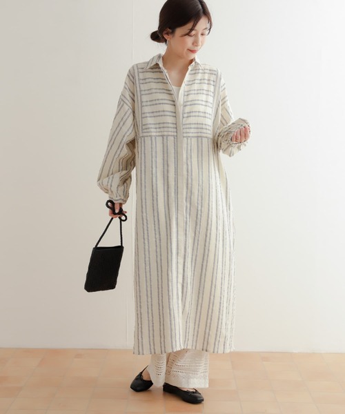 URBAN RESEARCH DOORS（アーバンリサーチドアーズ）の「カラミストライプシャツワンピース（ワンピース・レディース・ナチュラル/ブルー・MEDIUM）」の14枚目の写真