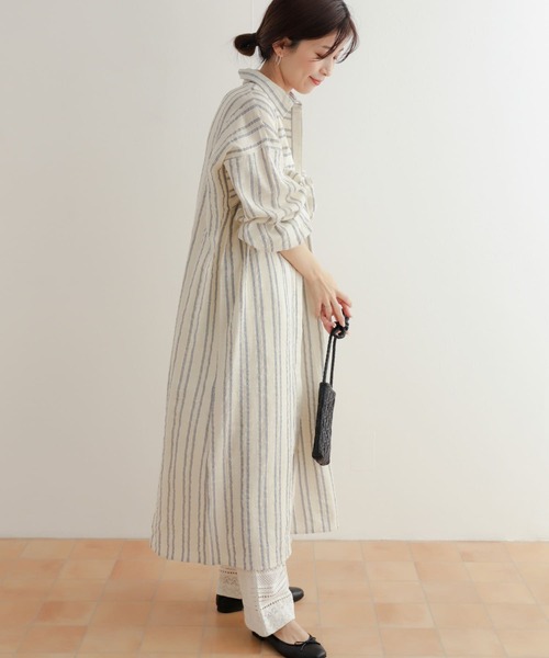 URBAN RESEARCH DOORS（アーバンリサーチドアーズ）の「カラミストライプシャツワンピース（ワンピース・レディース・ナチュラル/ブルー・MEDIUM）」の15枚目の写真