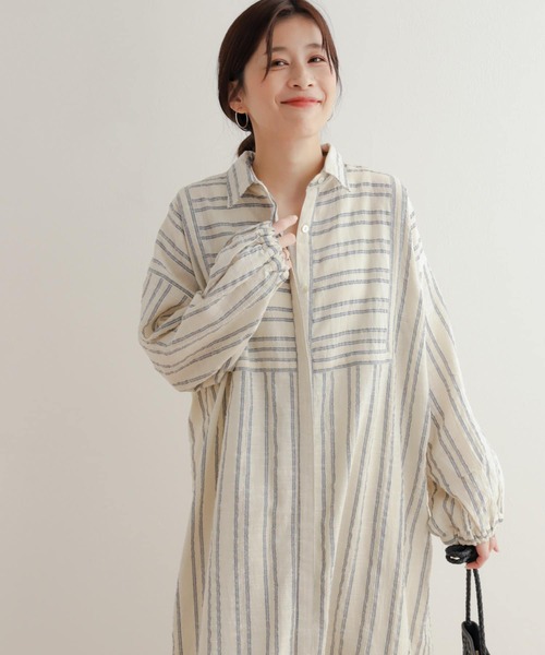 URBAN RESEARCH DOORS（アーバンリサーチドアーズ）の「カラミストライプシャツワンピース（ワンピース・レディース・ナチュラル/ブルー・MEDIUM）」の22枚目の写真