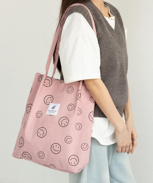 LA VORAGINE（ラ ヴォラジネ）の「大容量トートバッグ A4 コーデュロイ キャンバス ロゴ（トートバッグ・レディース・K/L/M/N/その他/その他6/B/G/I/R/Y/その他4/その他7/C/D/E/F/S/T/U/V/W/その他2/その他3/その他5/A/H/J/O/Q/X/Z/P/その他1・FREE）」の5枚目の写真