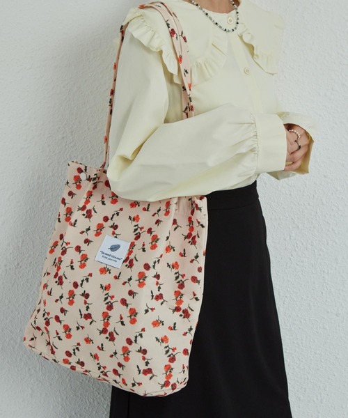 LA VORAGINE（ラ ヴォラジネ）の「大容量トートバッグ A4 コーデュロイ キャンバス ロゴ（トートバッグ・レディース・K/L/M/N/その他/その他6/B/G/I/R/Y/その他4/その他7/C/D/E/F/S/T/U/V/W/その他2/その他3/その他5/A/H/J/O/Q/X/Z/P/その他1・FREE）」の14枚目の写真