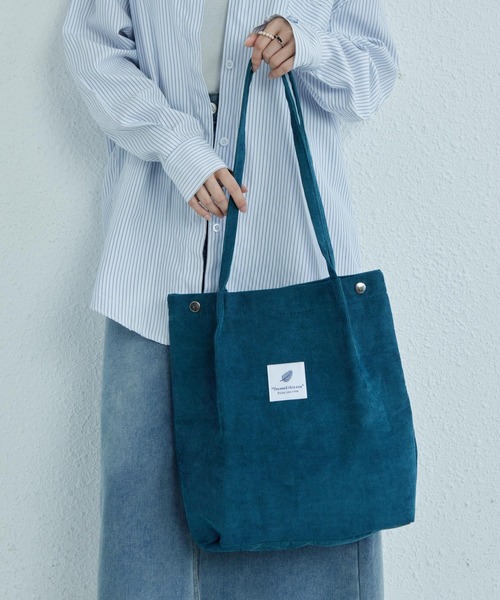 LA VORAGINE（ラ ヴォラジネ）の「大容量トートバッグ A4 コーデュロイ キャンバス ロゴ（トートバッグ・レディース・K/L/M/N/その他/その他6/B/G/I/R/Y/その他4/その他7/C/D/E/F/S/T/U/V/W/その他2/その他3/その他5/A/H/J/O/Q/X/Z/P/その他1・FREE）」の21枚目の写真