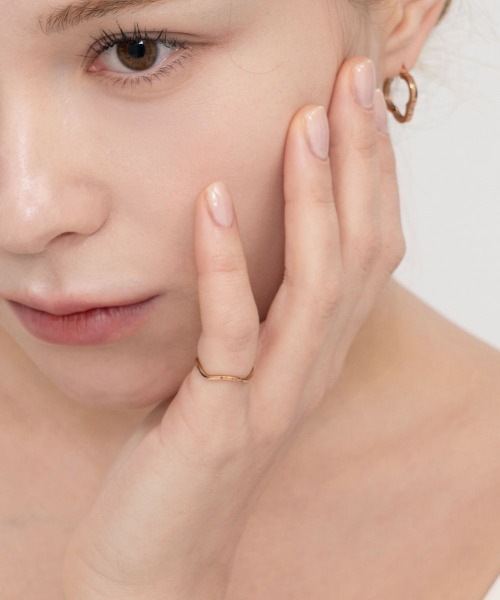 CEMONEMO（セモネモ）の「【金属アレルギー対応】ウェーブ ピンキーリング / ステンレス（リング・レディース・ピンクゴールド/ゴールド/シルバー・4号）」の21枚目の写真