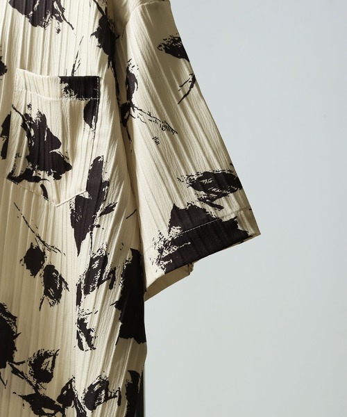 NILWAY（ニルウェイ）の「花柄 半袖シャツ（シャツ/ブラウス・メンズ・ブラック/ベージュ・MEDIUM/LARGE）」の4枚目の写真