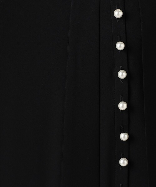 FLICKA(フリッカ)の「【別注】FLICKA for TOMORROWLAND Bowtie パールドレス(ドレス・レディース・ブラック系その他・1)」の2枚目の写真