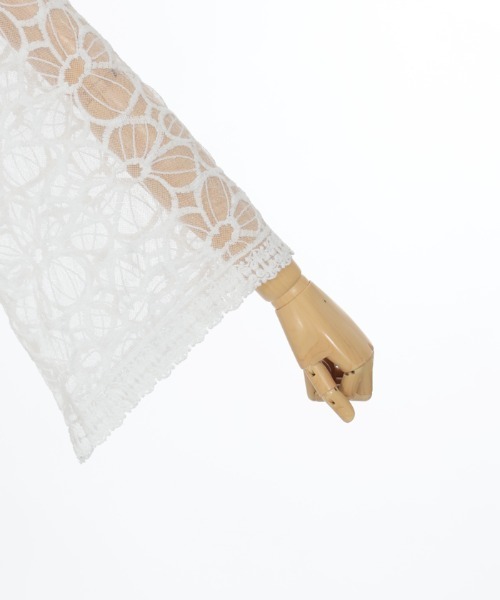 axes femme（アクシーズファム）の「花柄刺繍チュールロングカーデ（カーディガン/ボレロ・レディース・ブラック/ホワイト・FREE）」の7枚目の写真