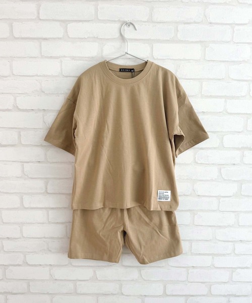ZI-ON（ジーオン）の「ピスネーム付き無地半袖Tシャツ & ショートパンツ セットアップ（Tシャツ/カットソー・キッズ・ベージュ/ネイビー/ミント/オレンジ/杢グレー/チャコールグレー/ブラック/ダークグリーン・150cm/160cm/130cm/140cm/110cm/120cm）」の4枚目の写真