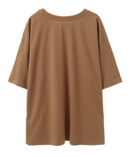 SOFFITTO(ソフィット)の「USAコットン天竺接触冷感ロゴプリントTシャツ(取り扱い店舗限定)(Tシャツ/カットソー・レディース・オフホワイト/グレイッシュベージュ/ブラック/キャメル・FREE)」の5枚目の写真