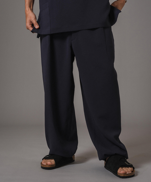 EDIFICE（エディフィス）の「T/E(ティー/イー) M-52 ワイドトラウザー（スラックス・メンズ・ブラック/ネイビー・MEDIUM/LARGE）」の17枚目の写真