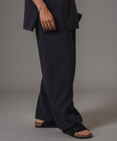 EDIFICE（エディフィス）の「T/E(ティー/イー) M-52 ワイドトラウザー（スラックス・メンズ・ブラック/ネイビー・MEDIUM/LARGE）」の22枚目の写真