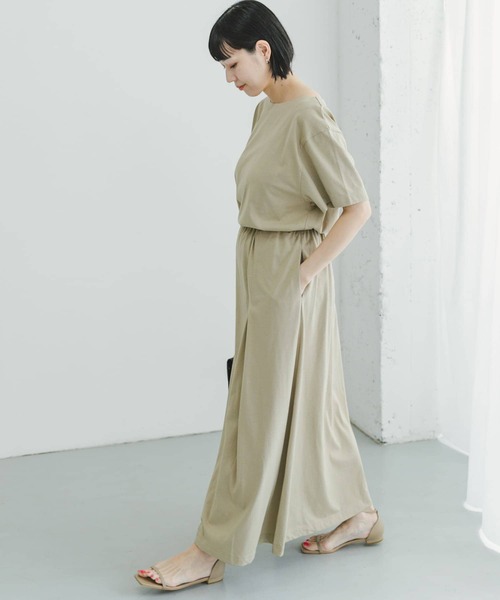 ITEMS URBANRESEARCH（アイテムズ アーバンリサーチ）の「ウエストギャザーワンピース（ワンピース・レディース・ブルー/グレー系その他/ブラウン・FREE）」の21枚目の写真