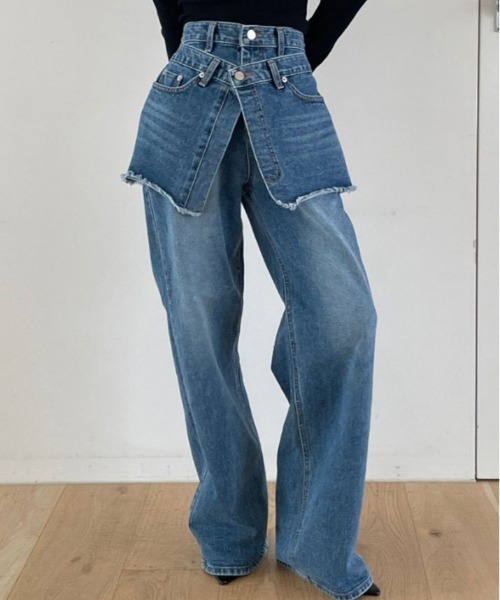 kirakiraShop(キラキラショップ)の「ヴィンテージ ダブル ウエスト リメイク デニム(デニムパンツ・レディース・ブルー・S/M/L)」の1枚目の写真