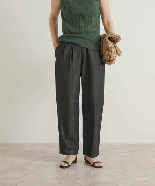 URBAN RESEARCH DOORS（アーバンリサーチドアーズ）の「ライトデニムタックイージーパンツ（デニムパンツ・レディース・ブラック/インディゴブルー・MEDIUM）」の8枚目の写真