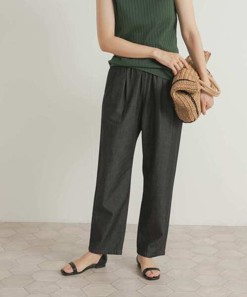 URBAN RESEARCH DOORS（アーバンリサーチドアーズ）の「ライトデニムタックイージーパンツ（デニムパンツ・レディース・ブラック/インディゴブルー・MEDIUM）」の5枚目の写真