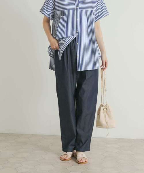 URBAN RESEARCH DOORS（アーバンリサーチドアーズ）の「ライトデニムタックイージーパンツ（デニムパンツ・レディース・ブラック/インディゴブルー・MEDIUM）」の17枚目の写真