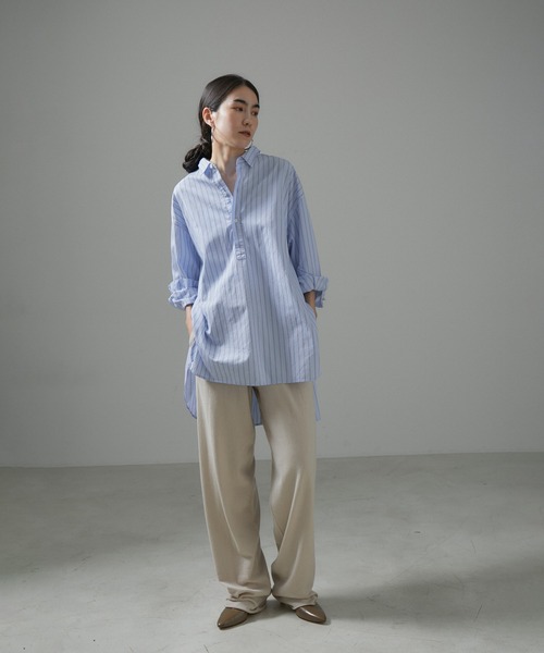 SALON adam et rope'（サロン アダム エ ロペ）の「【Americana（アメリカーナ）】タイプライターロングシャツ/ストライプ（シャツ/ブラウス・レディース・ブルー系その他4・FREE）」の2枚目の写真