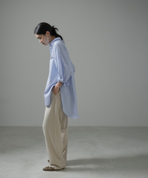 SALON adam et rope'（サロン アダム エ ロペ）の「【Americana（アメリカーナ）】タイプライターロングシャツ/ストライプ（シャツ/ブラウス・レディース・ブルー系その他4・FREE）」の3枚目の写真