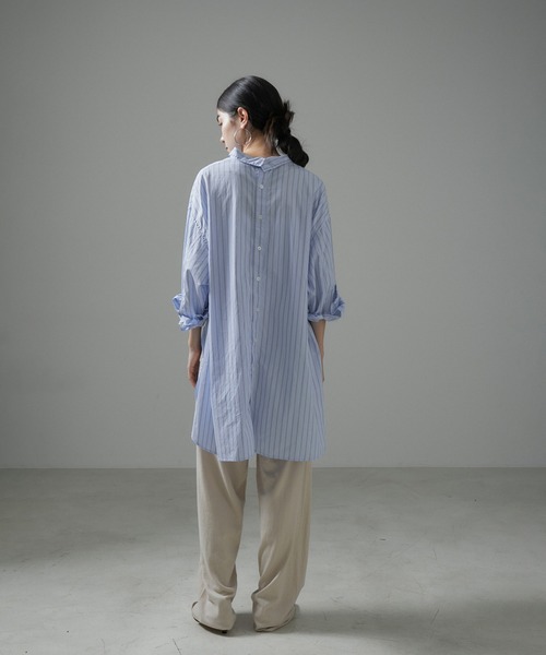 SALON adam et rope'（サロン アダム エ ロペ）の「【Americana（アメリカーナ）】タイプライターロングシャツ/ストライプ（シャツ/ブラウス・レディース・ブルー系その他4・FREE）」の4枚目の写真