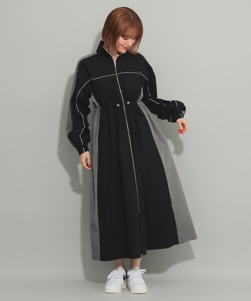 Ray BEAMS(レイビームス)の「トラック スーツ コート ワンピース(ワンピース・レディース・オフホワイト/ブラック・ONE SIZE)」の17枚目の写真