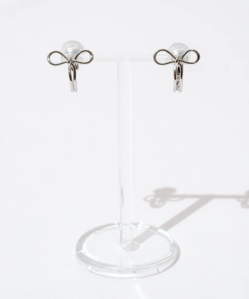 flower(フラワー)の「デイリーリボンイヤリング(イヤリング・レディース・シルバー/ゴールド・FREE)」の14枚目の写真