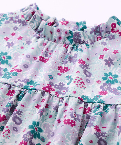 BeBe（ベベ）の「【お揃い】サテンフローラルパフスリーブブラウス(90~150cm)（シャツ/ブラウス・キッズ・パープル系その他・150cm/120cm/130cm/110cm/140cm/90cm/100cm）」の10枚目の写真