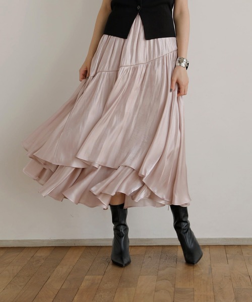 MIELI INVARIANT（ミエリインヴァリアント）の「Aurora Tiered Skirt（スカート・レディース・アイボリー/ブルーグレー/ライトピンク/ブラウン・FREE）」の4枚目の写真