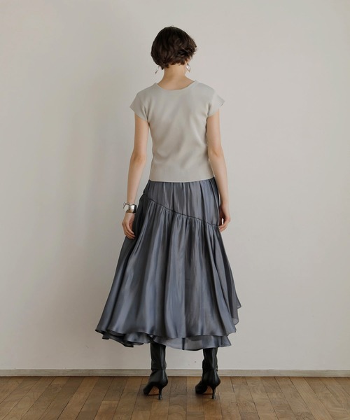 MIELI INVARIANT（ミエリインヴァリアント）の「Aurora Tiered Skirt（スカート・レディース・アイボリー/ブルーグレー/ライトピンク/ブラウン・FREE）」の10枚目の写真