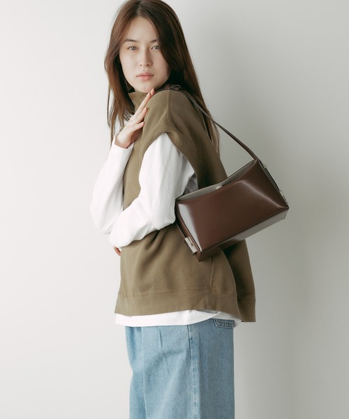 他にはないフォルムで人気沸騰中！韓国発ブランド「OSOI」のミニ