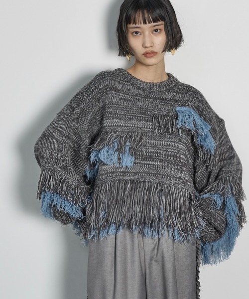 THE YOn(ザヨン)の「フリンジアクセントメランジニットプルオーバー(ニット/セーター・レディース・アイボリー/チャコールグレー/コーラル・FREE)」の15枚目の写真