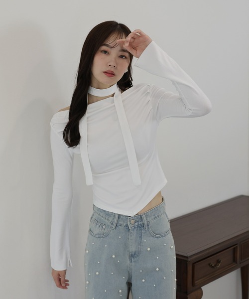 BLUEEAST(ブルーイースト)の「タイ付きオフショルカットソー(Tシャツ/カットソー・レディース・ホワイト/ベージュ/ブラック・MEDIUM)」の8枚目の写真