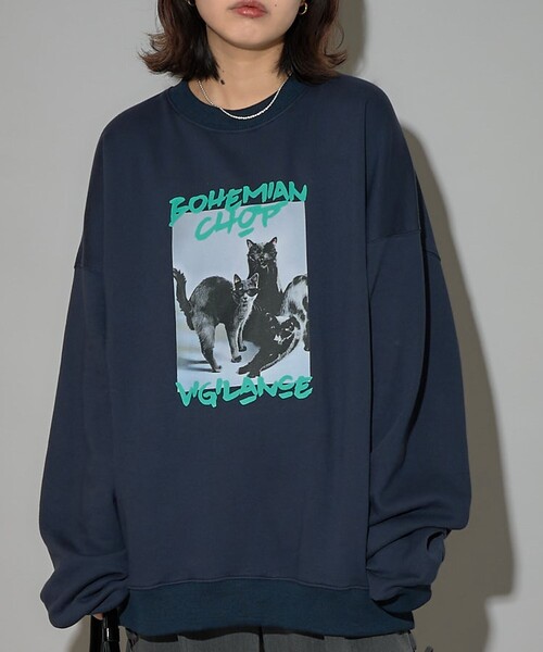PUBLUX(パブリュクス)の「Bohemian Chop/ボヘミアンチョップ スリーキャット プリントスウェット 限定展開(スウェット・レディース・ネイビー/アッシュグレー/チャコールグレー・L/M/S)」の16枚目の写真