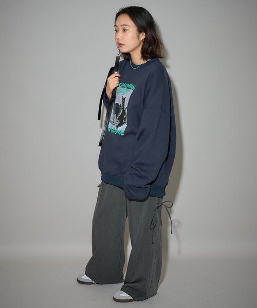 PUBLUX(パブリュクス)の「Bohemian Chop/ボヘミアンチョップ スリーキャット プリントスウェット 限定展開(スウェット・レディース・ネイビー/アッシュグレー/チャコールグレー・L/M/S)」の21枚目の写真