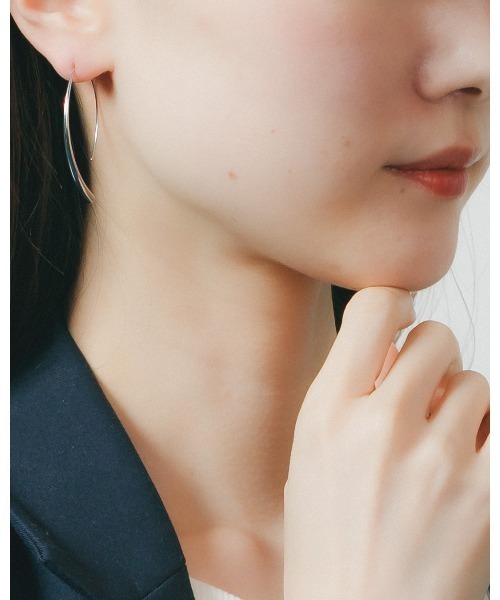 Shaesby カーブデザイン ピアス(両耳用) ニュアンスカーブビッグフープピアス｜WOMEN｜250HSB56-120B