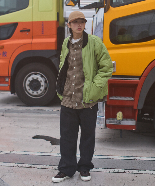 SEDAN ALL-PURPOSE（セダンオールパーパス）の「SEDAN ALL-PURPOSE | クラシックフィットデニム MEN（デニムパンツ・メンズ・ブラック/インディゴブルー・L/XL/M）」の5枚目の写真