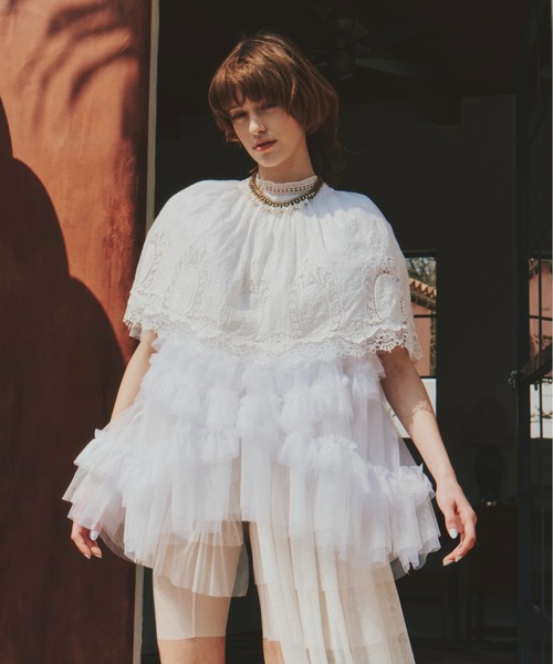 LA BELLE ETUDE（ラベルエチュード）の「モチーフレースケープカラー