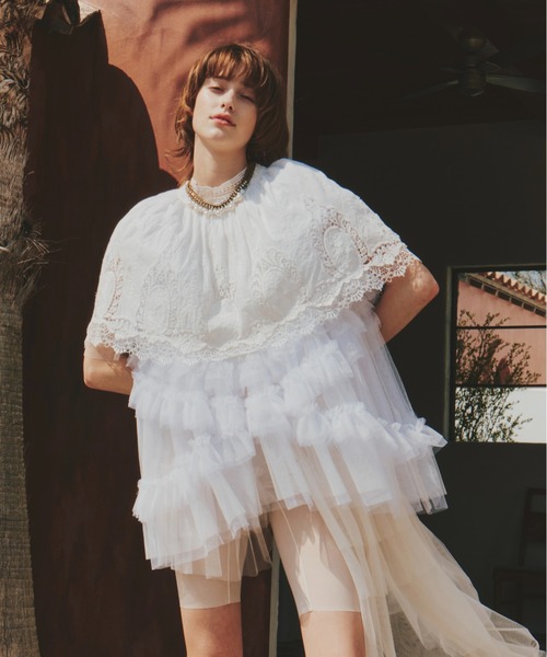 LA BELLE ETUDE（ラベルエチュード）の「モチーフレースケープカラー