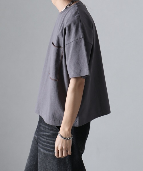 welise(ウェライズ)の「【welise/ウェライズ】チェーンステッチポケット ショート丈半袖Tシャツ(Tシャツ/カットソー・メンズ・ブラック×グレー/ホワイト/ライトグレー/ダークブラウン/レッド/ブラック/ブラック系その他/チャコールグレー・S/M/L)」の19枚目の写真