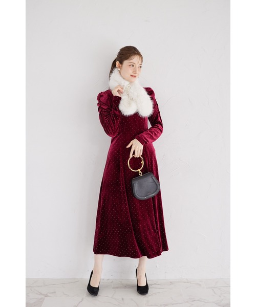 tocco closet(トッコ クローゼット)の「ストーン付きパワーショルダーカットベロアワンピース(ワンピース・レディース・ボルドー/ブラック/ネイビー・M)」の22枚目の写真